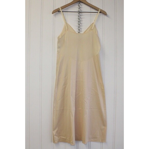 Vintage Vanity Fair Full Slip Womens‎ Anti Cling No Ride Up Size 36 TT - Picture 3 of 5